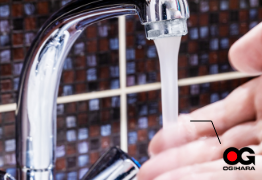 蛇口からお湯が出ている写真