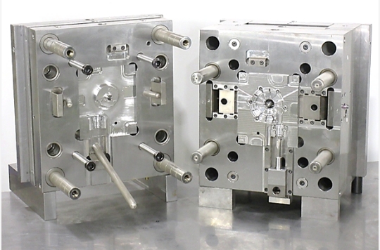 プラスチック金型・ダイカスト金型設計製造